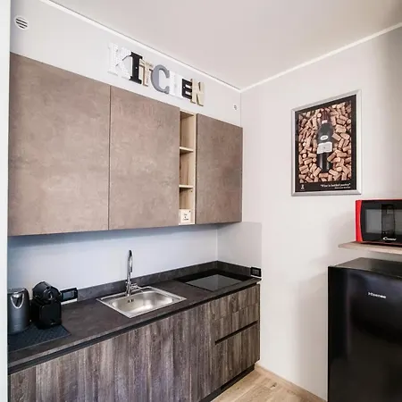 Wine House - The House Of Travelers *