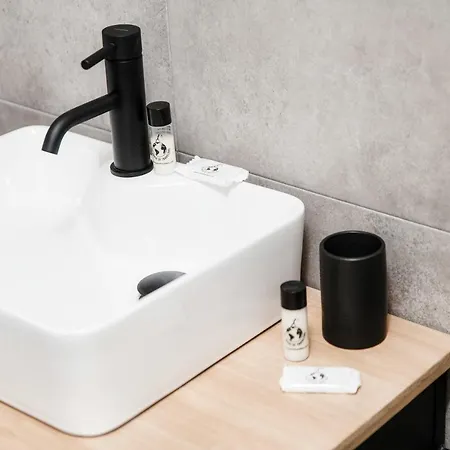 شقة Wine House - The House Of Travelers *