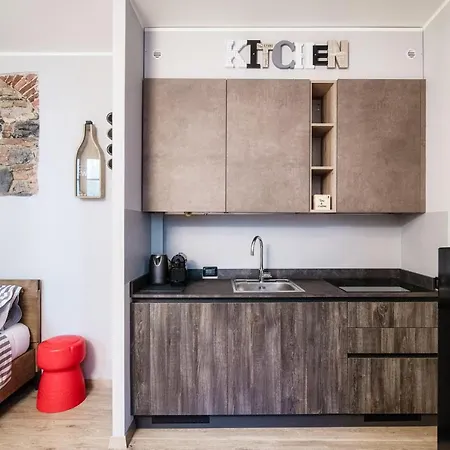 Wine House - The House Of Travelers Apartment Como