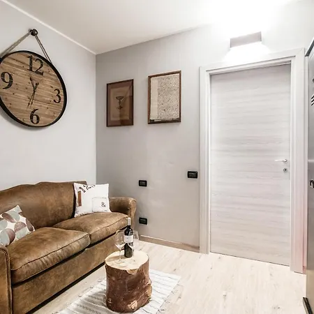 Apartment Wine House - The House Of Travelers Como