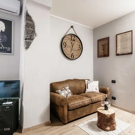 Wine House - The House Of Travelers * Como