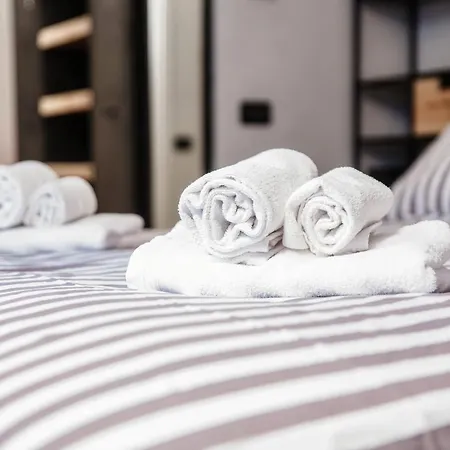 Wine House - The House Of Travelers