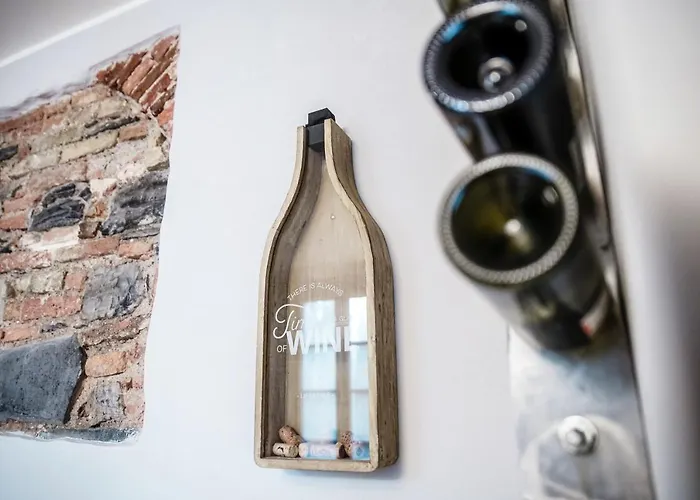 Wine House - The House Of Travelers דירה